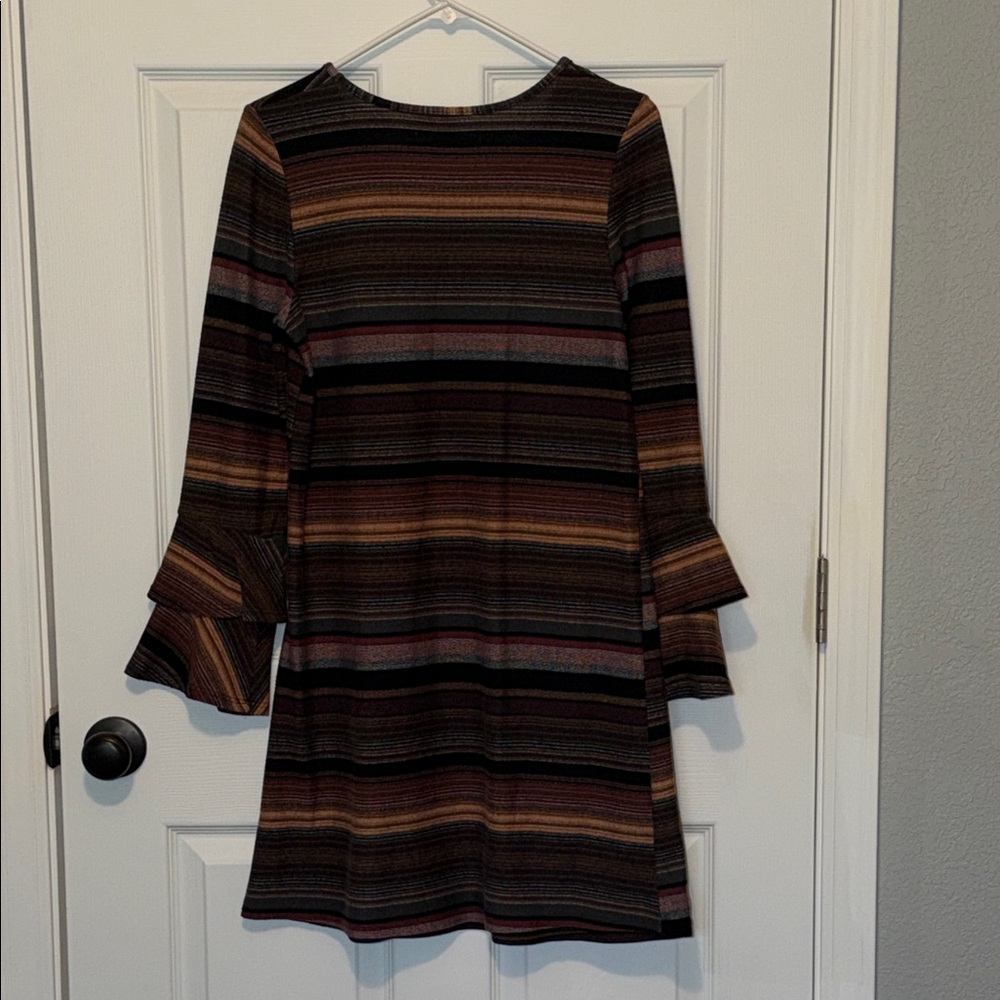 Trendy Boutique Elegant Striped Long Sleeve Dress - Picture 5 of 5